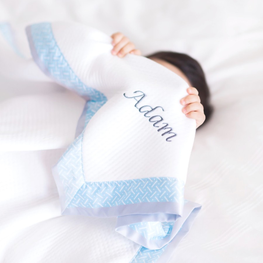 Dreams of Wonder™ Soothing Baby Blanket - Sprinkle and Spot Blue